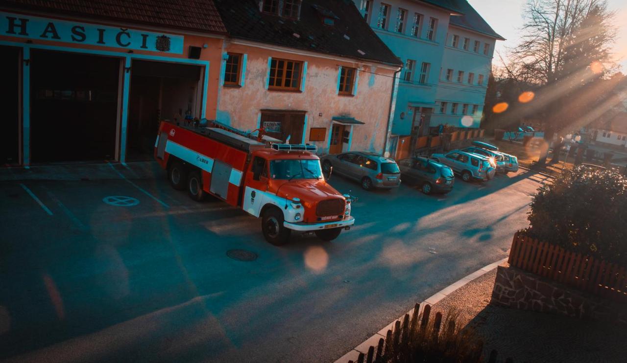 Penzion 1670 Nové Hrady Exterior foto